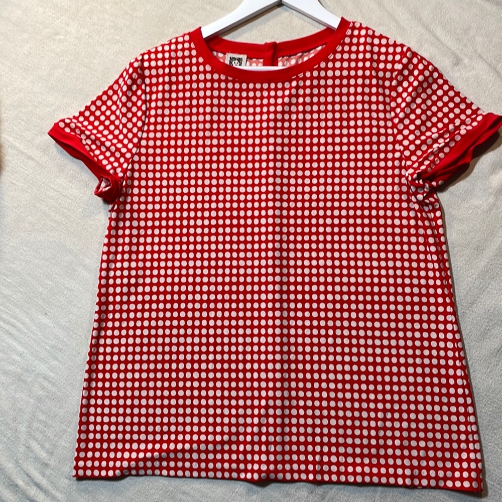Anne Klein red with white polka dots size L. Buttons on back
